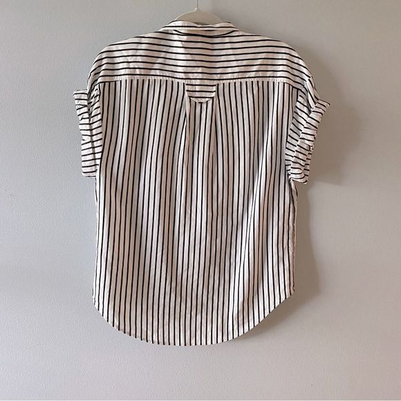 FRAME “Sheila” pocket button down shirt - Picture 6 of 13